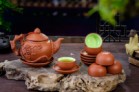 Bộ Ấm Chén Tử Sa Đắp Hoa Phù Dung Tách Lót Đỏ