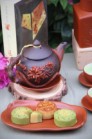 Bộ Ấm Chén Tử Sa Đắp Phù Dung Đỏ Đen Tách Lót
