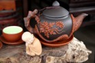 Bộ Ấm Chén Tử Sa Đắp Phù Dung Đỏ Đen Tách Lót