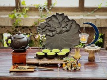 Bộ Ấm Chén Tử Sa Đắp Hoa Tùng Khay Sen Nổi